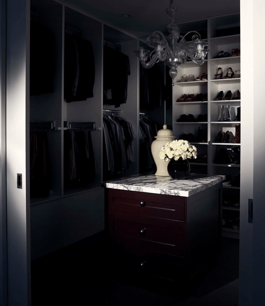 Home Interior Walk in Wardrobe