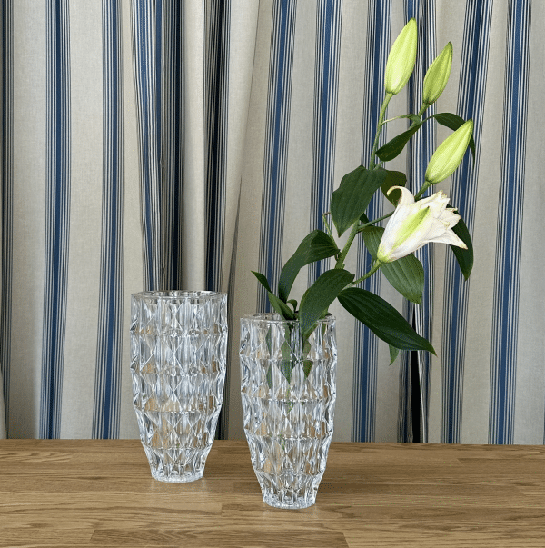 JACKA DESIGN - Decor Crystal Star Vase Small - Image 2