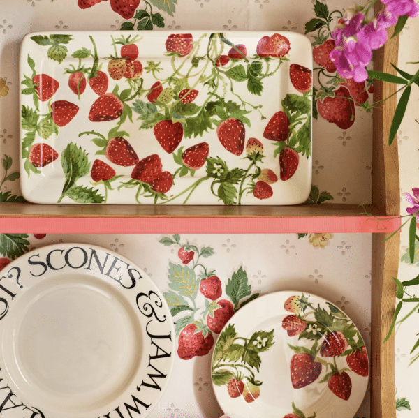 Emma Bridgewater - Garden Oblong Plate Strawberries - Image 2