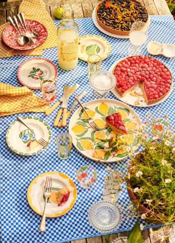 Emma Bridgewater - Spongeware Fruits Pears 6 1/2 Inch Plate - Image 3