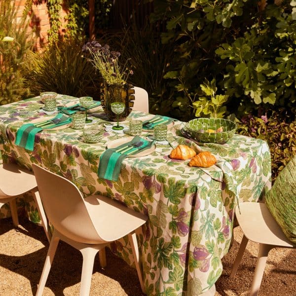Bonnie & Neil - Tablecloth Figgy Green - Image 3