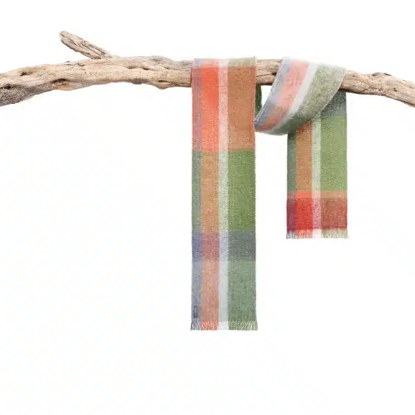 St Albans - Alpaca Scarf Holly - Image 2