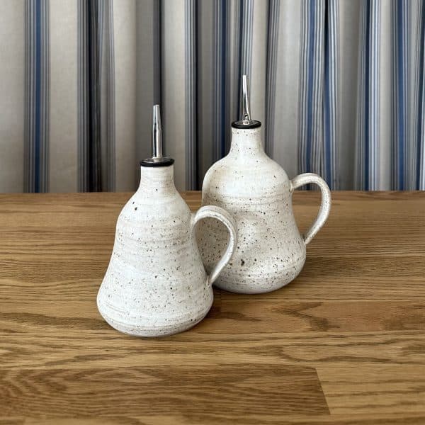 JACKA DESIGN - The Pear Olive Oil Cruet Large - Snow - Image 2