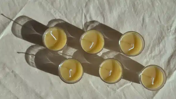 OLIE KENT -  Beeswax Candle - Espresso Tumblers - Image 3