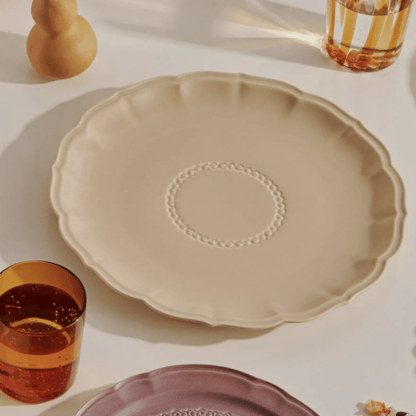 Yen Qin - Lotus Plate Toasted Coconut - Image 2
