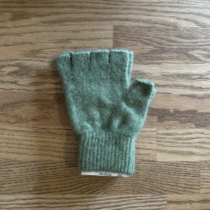 MKM - Possum Merino Fingerless Glove Pistachio