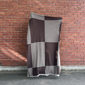 JACKA DESIGN ORIGINAL- BOO Throw in Bark