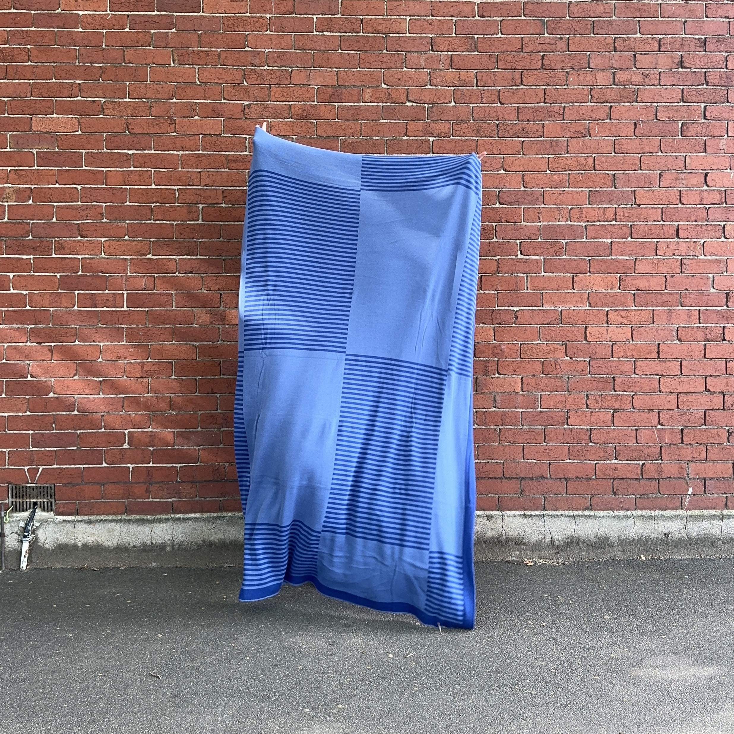 JACKA DESIGN ORIGINAL- BOO Throw in Endless - Image 2