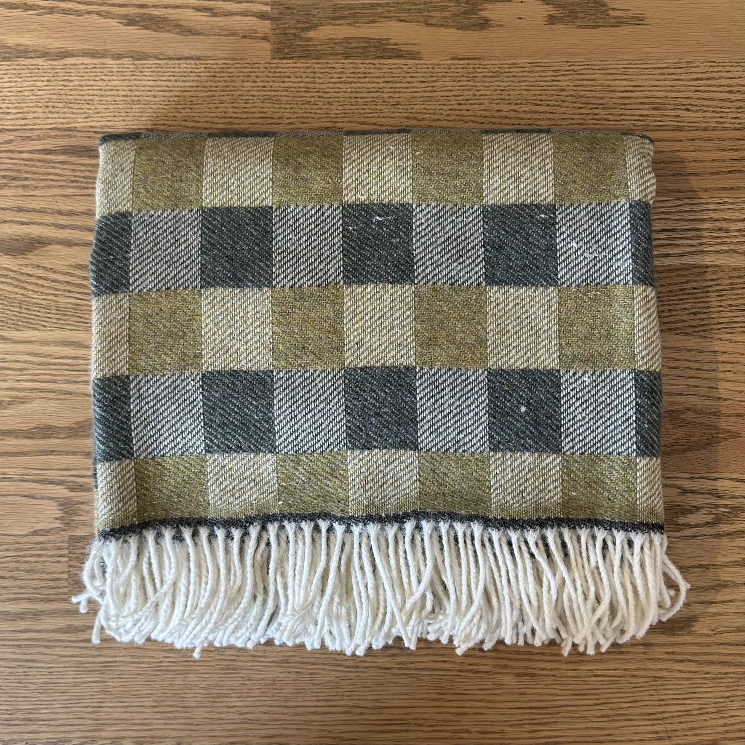 McNutt of Donegal - Shamrock Throw