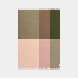 Waverley Mills- Gem Throw in Bloom