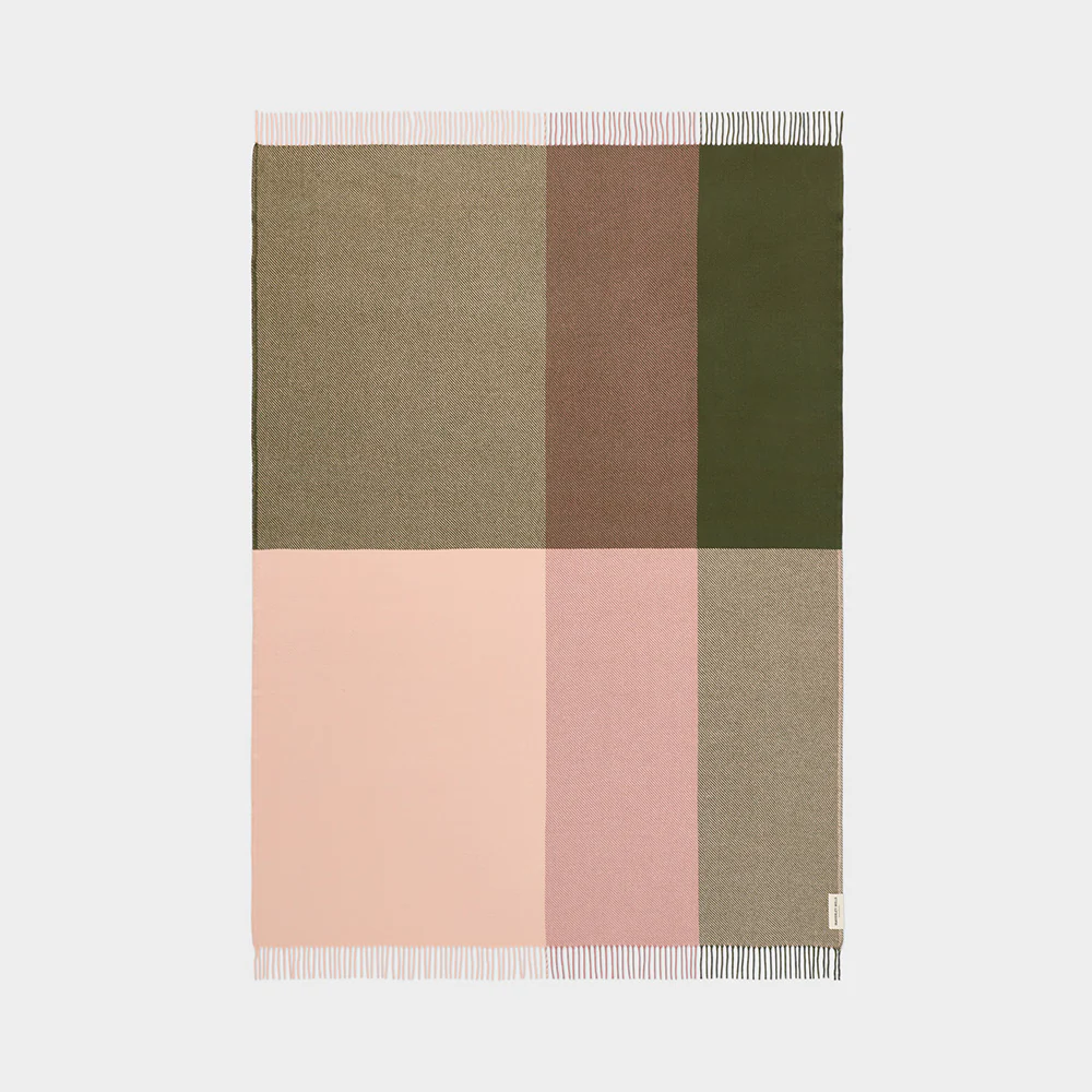 Waverley Mills- Gem Throw in Bloom