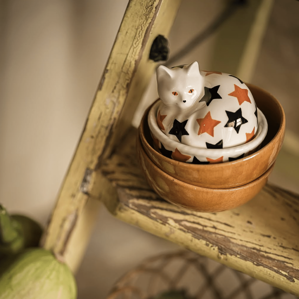 Emma Bridgewater - Spongeware Small Cat On Basket - Image 2