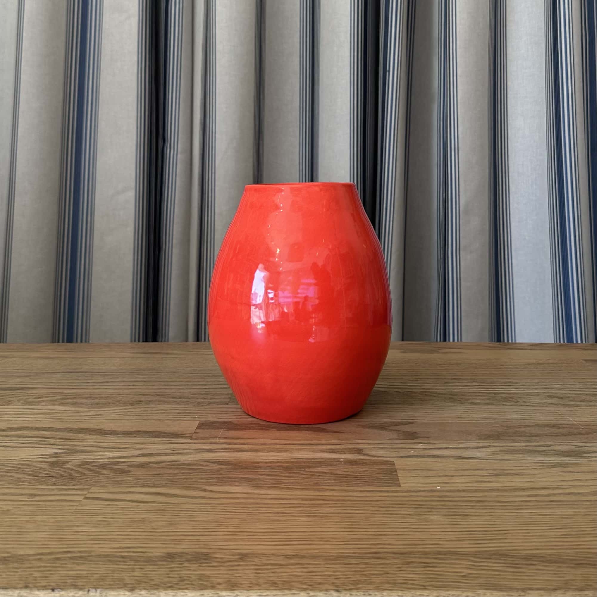 Batch - Teardrop Vase Tomato