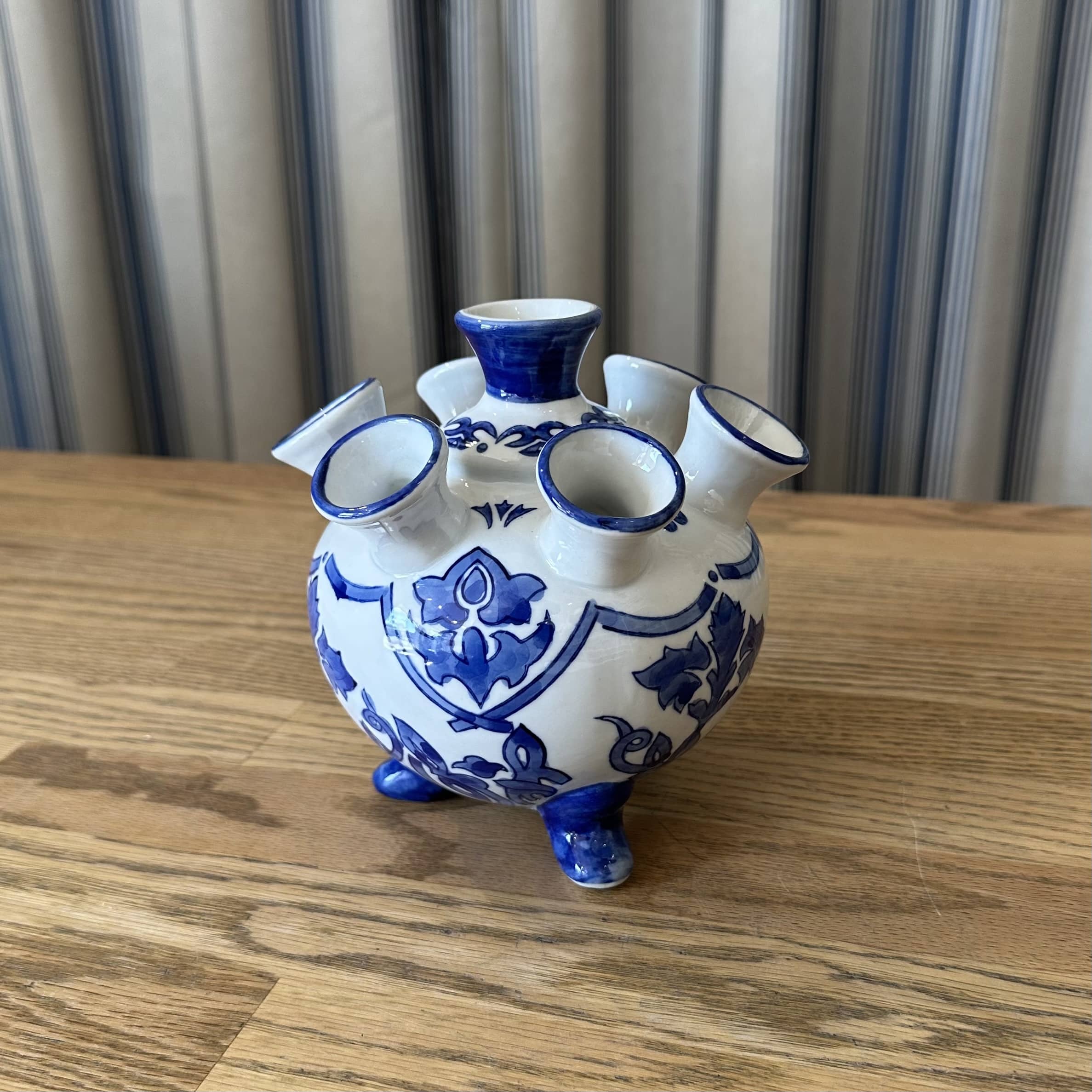 Klevering - Delftware Tulip Vase - Image 2