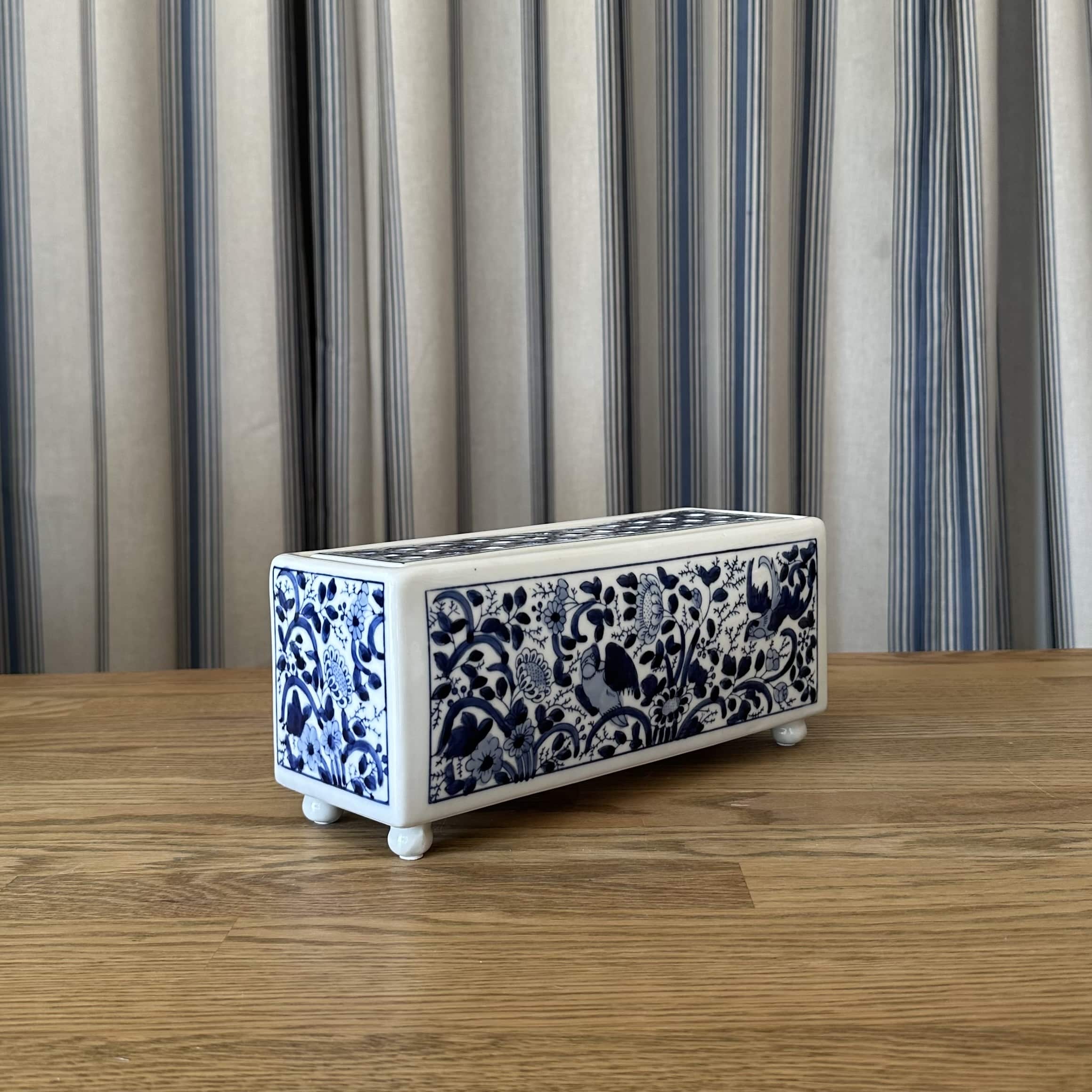 Klevering - Delftware Flowerbrick Vase - Image 2